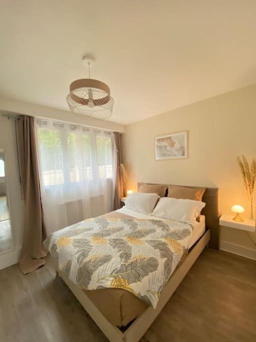 Derniere Reservations Avant Indisponibilite En Septembre Pour 12 Mois, Illimites Jacuzzi Spa Bain A Remous Interieur, Sauna Interieur, Parking Reserve, Vue Et Acces Parc, Prestations Uniques, 1Er Etage Corbeil-Essonnes Esterno foto