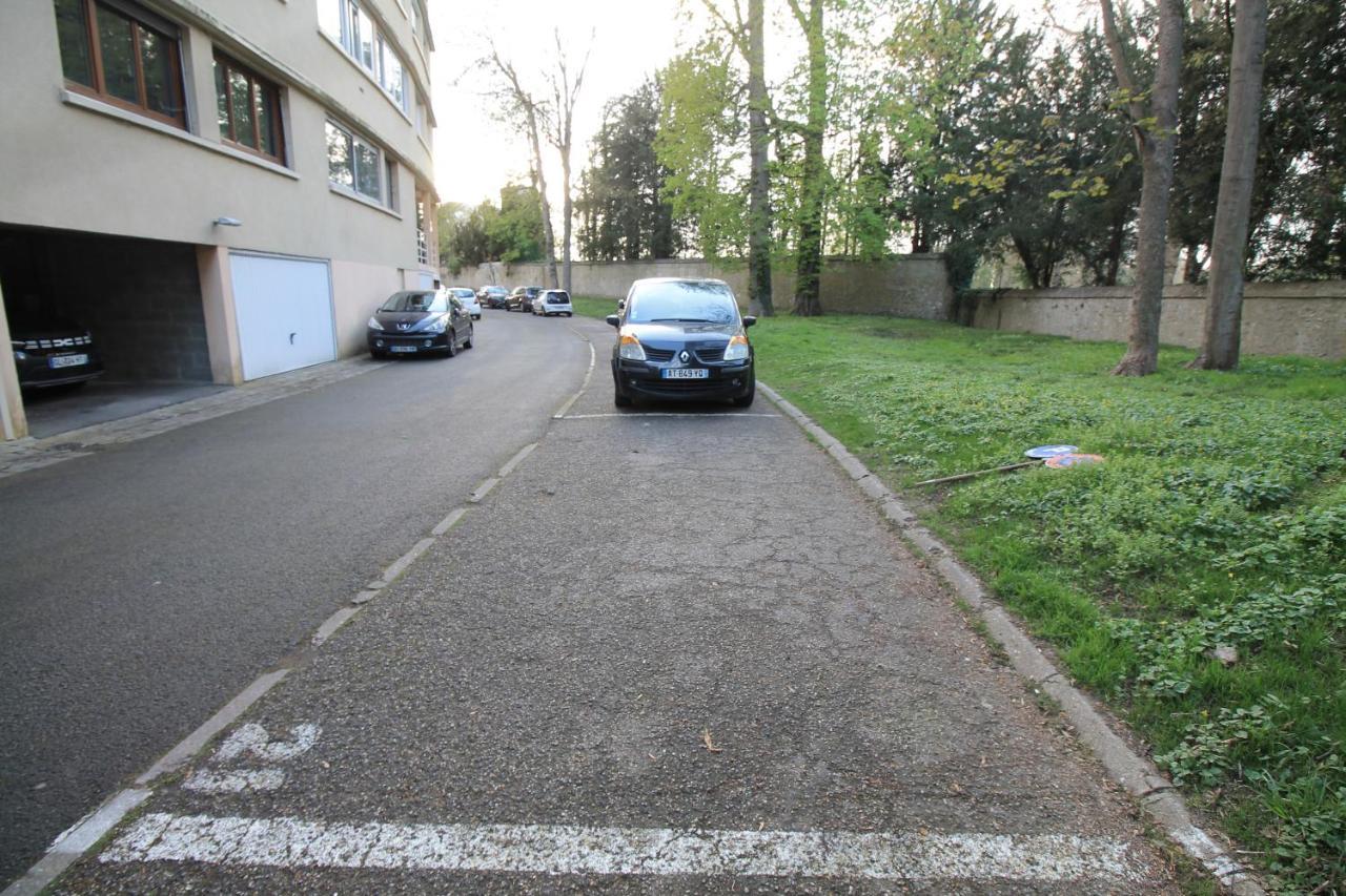 Derniere Reservations Avant Indisponibilite En Septembre Pour 12 Mois, Illimites Jacuzzi Spa Bain A Remous Interieur, Sauna Interieur, Parking Reserve, Vue Et Acces Parc, Prestations Uniques, 1Er Etage Corbeil-Essonnes Esterno foto