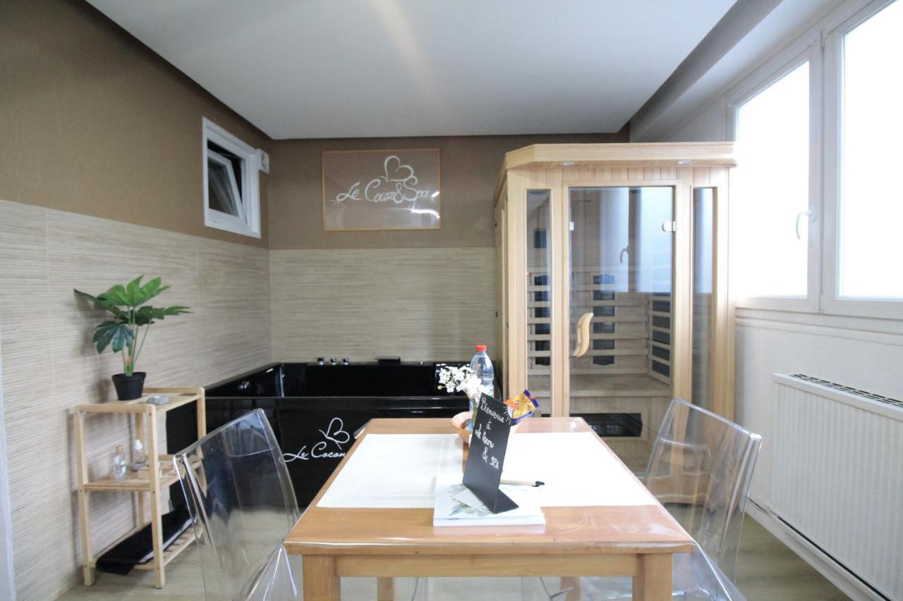 Derniere Reservations Avant Indisponibilite En Septembre Pour 12 Mois, Illimites Jacuzzi Spa Bain A Remous Interieur, Sauna Interieur, Parking Reserve, Vue Et Acces Parc, Prestations Uniques, 1Er Etage Corbeil-Essonnes Esterno foto