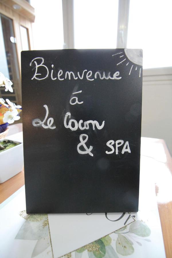 Derniere Reservations Avant Indisponibilite En Septembre Pour 12 Mois, Illimites Jacuzzi Spa Bain A Remous Interieur, Sauna Interieur, Parking Reserve, Vue Et Acces Parc, Prestations Uniques, 1Er Etage Corbeil-Essonnes Esterno foto