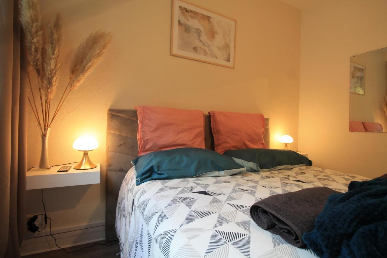 Derniere Reservations Avant Indisponibilite En Septembre Pour 12 Mois, Illimites Jacuzzi Spa Bain A Remous Interieur, Sauna Interieur, Parking Reserve, Vue Et Acces Parc, Prestations Uniques, 1Er Etage Corbeil-Essonnes Esterno foto